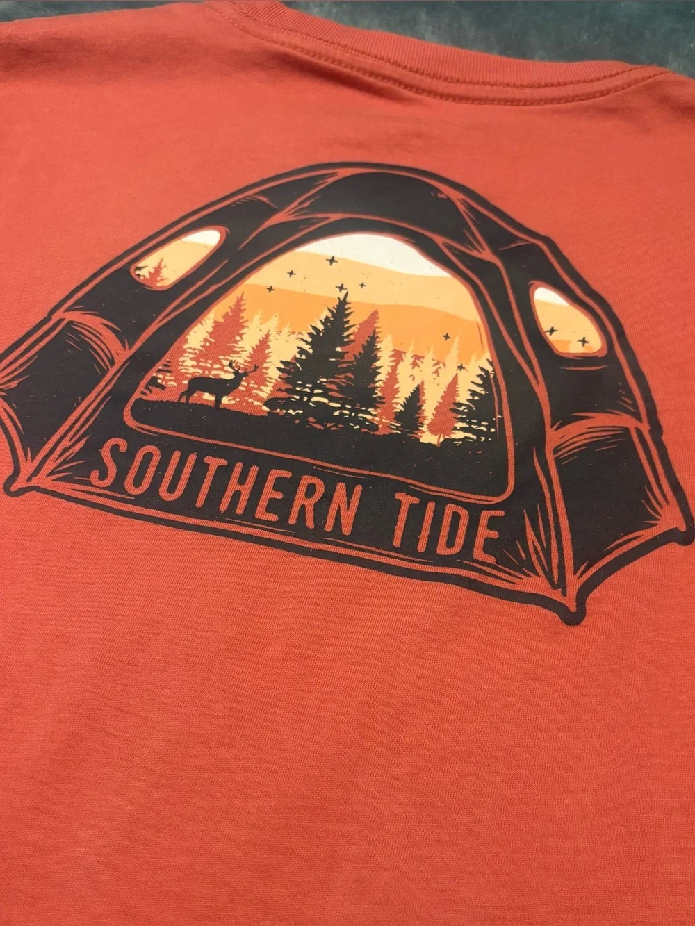 Southern Tide Youth Long Sleeve Tent Camping T-Shirt / Medium